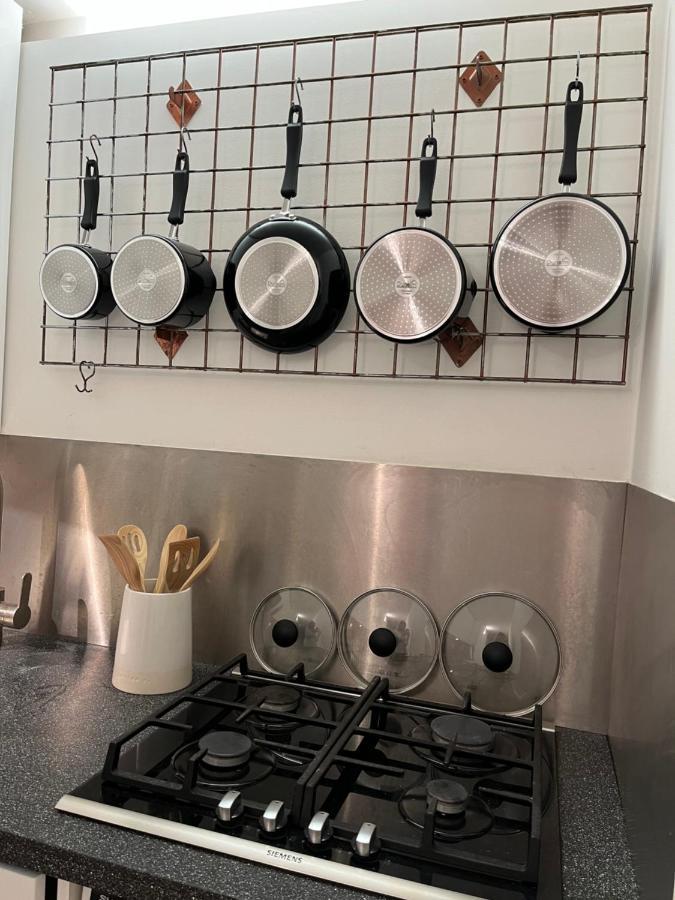 Heart Of Covent Garden - 2 Bed * Londra